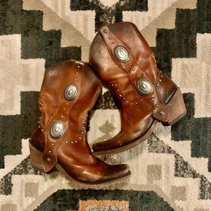 Liberty Black Distressed Cowboy Boots